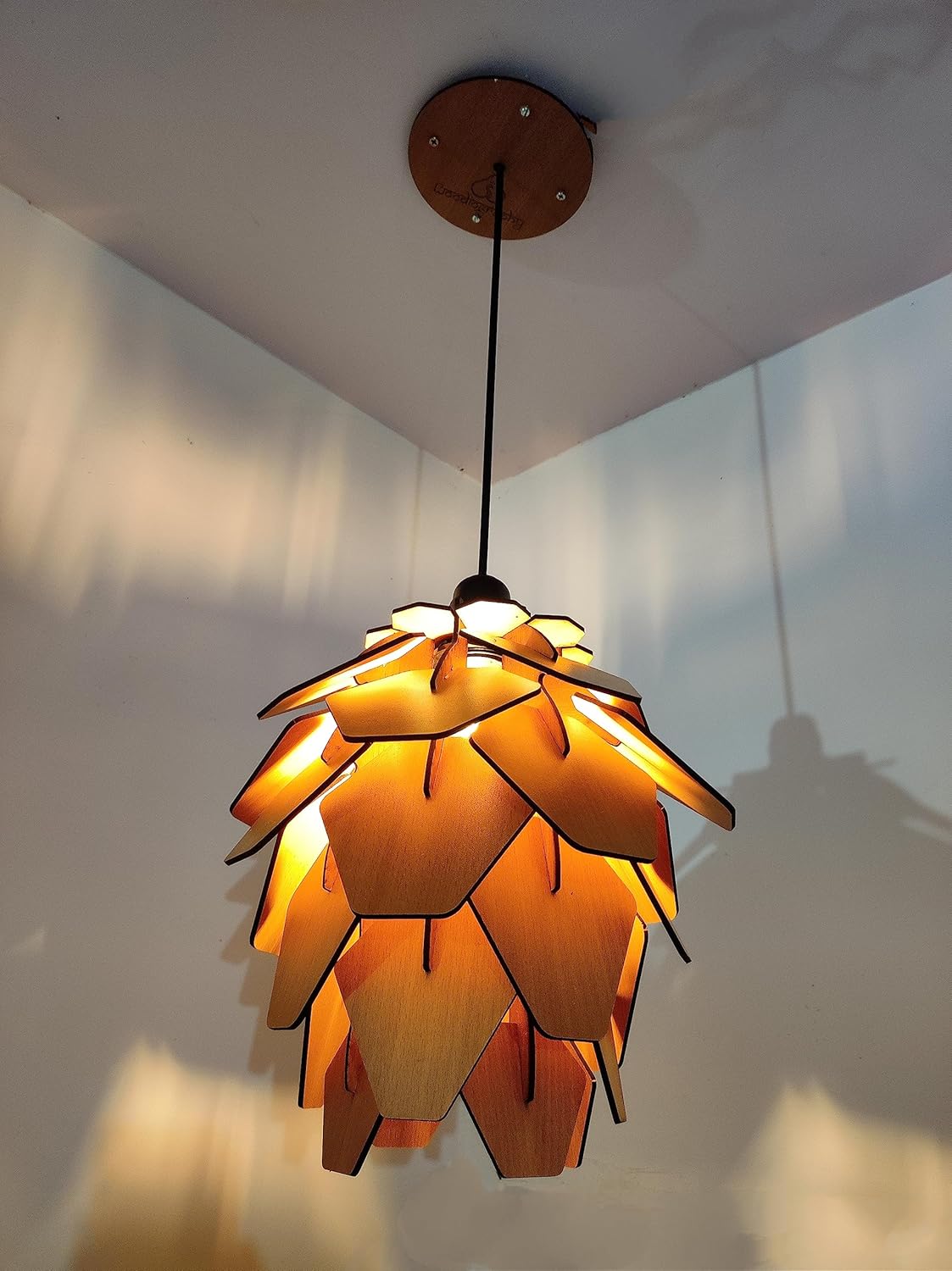 woodiography Wooden Chandelier Hanging Light Wooden Modern Ceiling Pendant Lamp with White Adjustable Cord Ceiling Light for Bedroom Living Dining Room